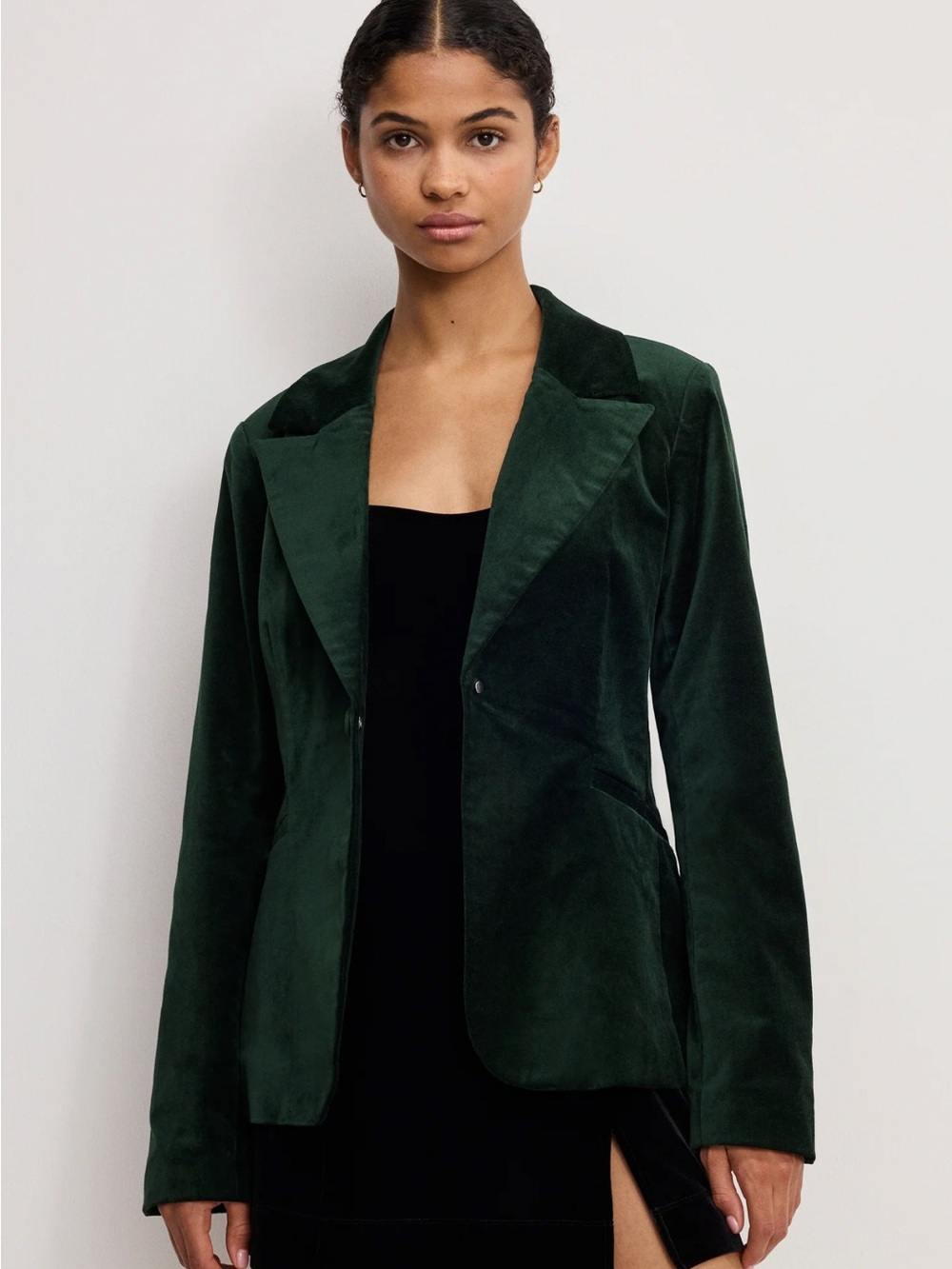 Good American Pine Green Velvet Sculpted Blazer size medium one button forest